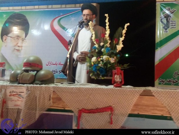 کسی باید امور کشور را به دست گیرد که بتواند انقلاب را حفظ کند