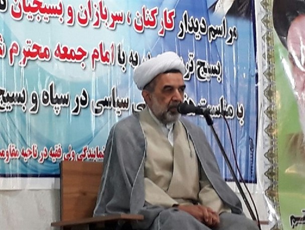 جبهه استکبار تمایل به روی کار آمدن جریان غرب گرا در ایران دارد