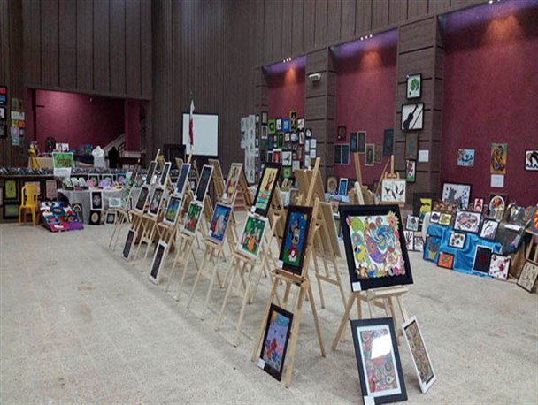 افتتاح نمایشگاه هنرنمایی دانش آموزان اول متوسطه در گرگانی+تصاویر