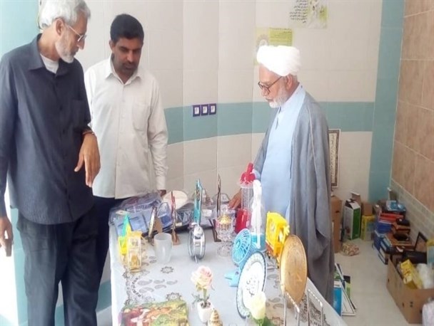 نمایشگاه مذهبی انتظار در منوجان افتتاح شد/تصاویر