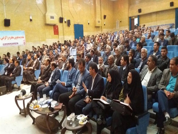 فرماندار سابق و بومی اسدآباد بی انگیزه بود/انگیزه های قبیله ای، شخصی و سیاسی،کار را به تعویق می اندازد