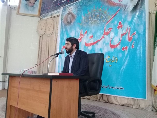 انقلاب اسلامی با سلاح تفکر و اندیشه به پیروزی رسید/ کار تشکیلاتی بین نیروهای انقلاب باید تقویت شود