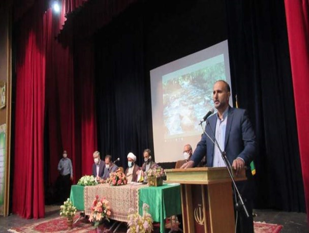 راه برون‌رفت از مشکل اشتغال فارسان  سه ضلع صنعت، کشاورزی و گردشگری است