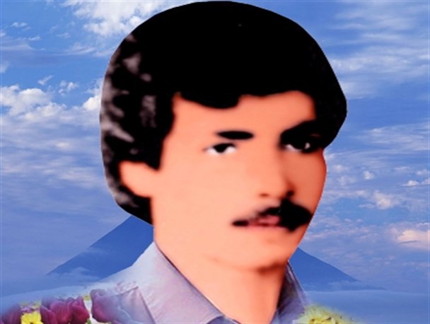شاعر دوبیتی سرایی که هواپیمای دشمن را با اسلحه کلاشینکف سرنگون کرد