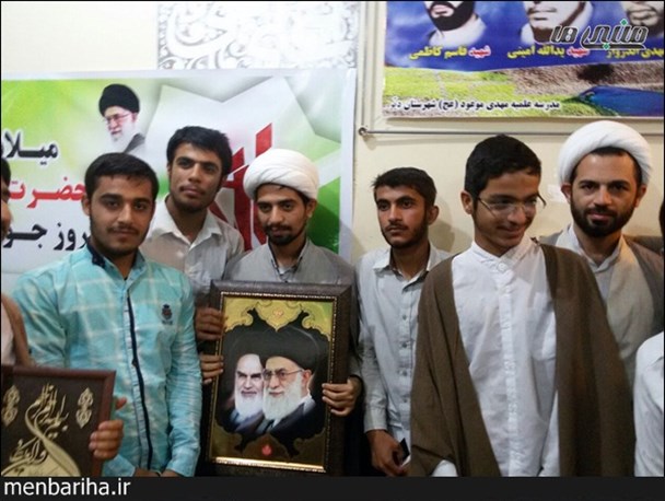 تجلیل از جوان‌ترین استاد مدرسه علمیه امام مهدی موعود شهرستان دیر+ تصاویر