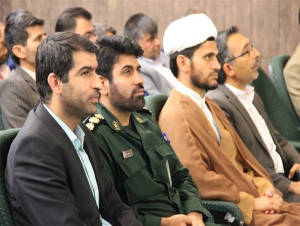 استکبار جهانی و صهیونیزم با ساخت بازی های کامپیوتری، قصد تخریب اذهان کودکان را دارد