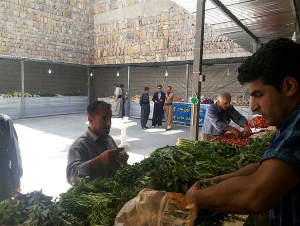 افتتاح بازار میوه و تره بار در پاوه+ تصاویر