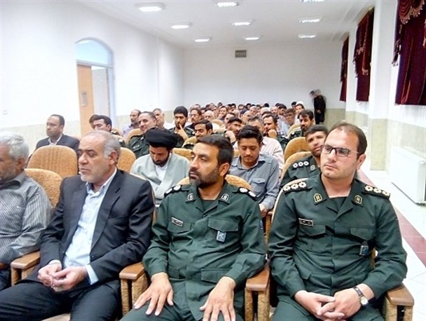 حفظ انقلاب نیازمند تشکیل اتاق فکر است