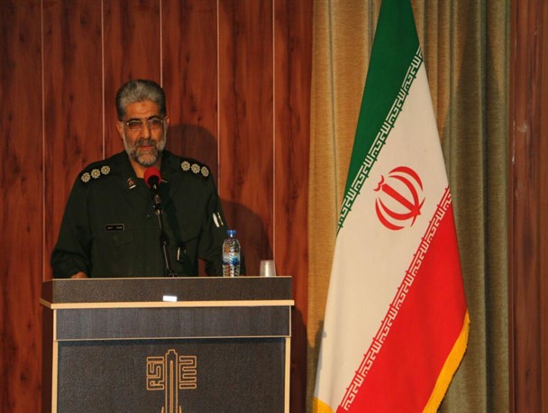 تدوین فرهنگ نامه شهدا در شهرستان فردیس/ برگزاری ۴۰ مراسم گرامیداشت یاد شهدا در شهرستان فردیس
