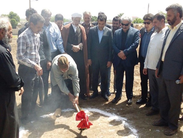 کلنگ زنی احداث حسینیه روستای چغاصراحی نهاوند+ تصاویر