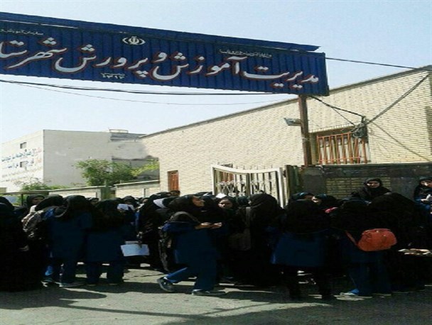 وقتی که آموزش و پرورش با امتحانات دشوار خط بطلانی بر امیدهای دانش آموزان می کشد