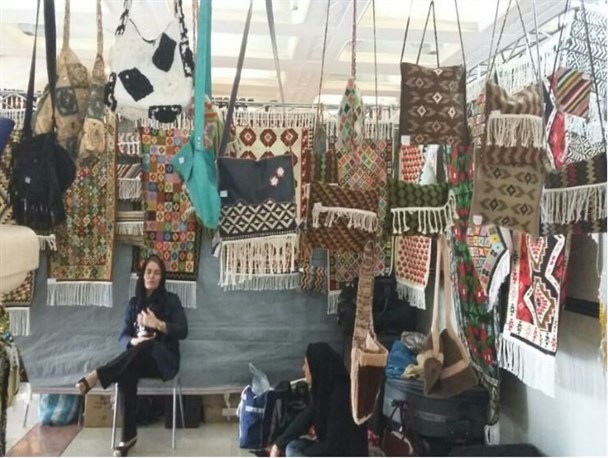 حضور هنرمندان مهابادی در بیست وششمین نمایشگاه ملی صنایع دستی