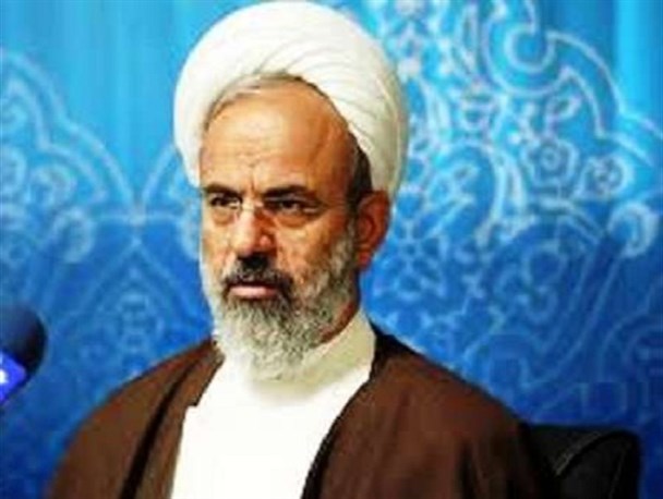 شهردار تهران از امتحانش سربلند بیرون آمده است/ عملکرد قالیباف در اجماع نیروهای انقلابی قابل تحسین است