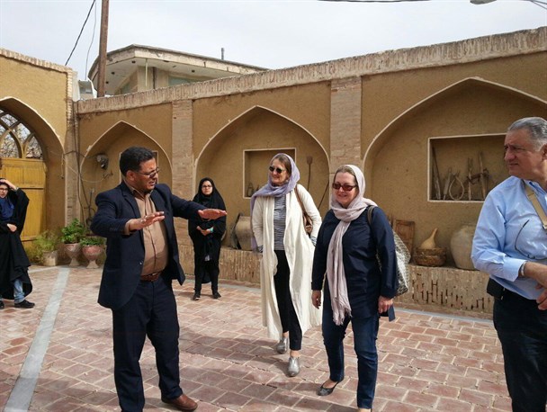 دعوت شهردار نراق به کنفرانس بین‌المللی شهرهای جاده ابریشم در دانشگاه کالج لندن