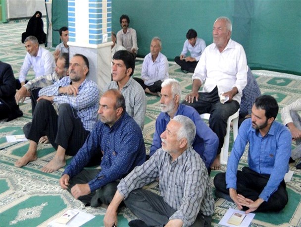 دوره آموزشی «تب کریمه کنگو» برای دامداران جرقویه علیا برگزار شد