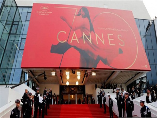 سیاسی‌کاری در جشنواره "کن" شرم‌آور است/ بازیگران از سیاه‌نمایی در مجامع بین‌المللی پرهیز کنند