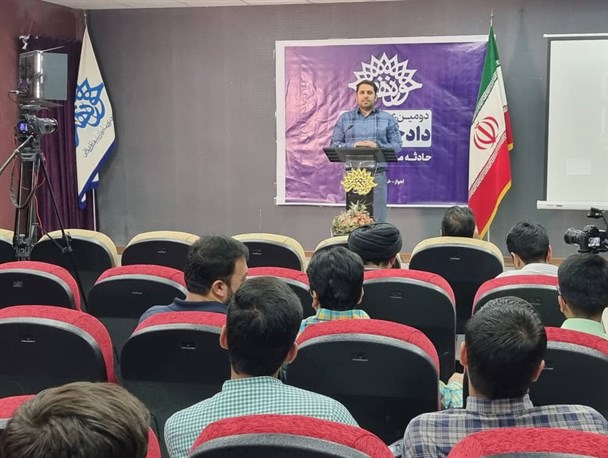 دومین عصر شعر دادخواست به مناسبت حادثه متروپل برگزار شد + تصاویر