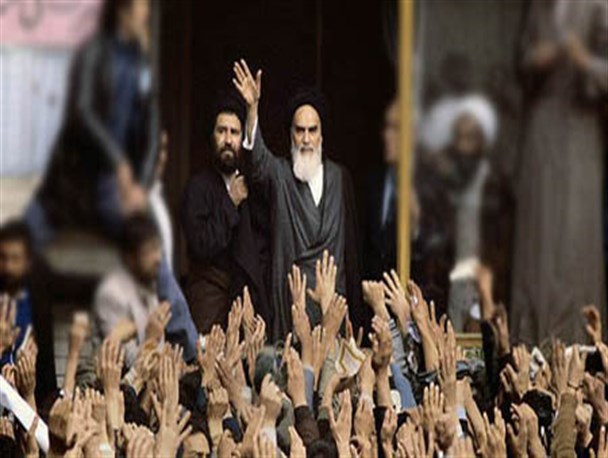 مواظب آبروی امام امت باش