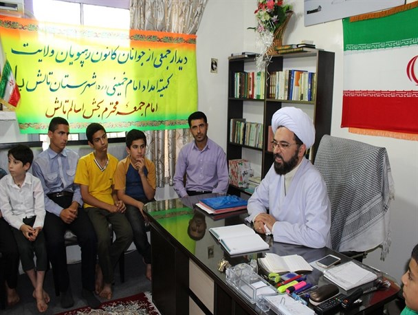 دیدار اعضاء نوجوان کانون رهپویان ولایت شهرستان تالش با امام جمعه بخش اسالم