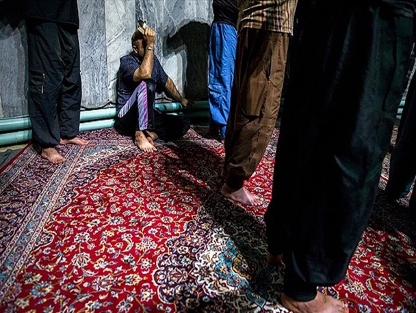 زندانیان از فرصت به دست آمده در زندان برای تفکر و تغییر خود استفاده کنند