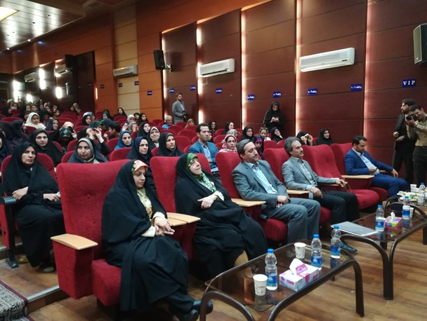 جلسه شورای اداری فیروزکوه با حضور معاون ریاست جمهوری در امور بانوان و خانواده