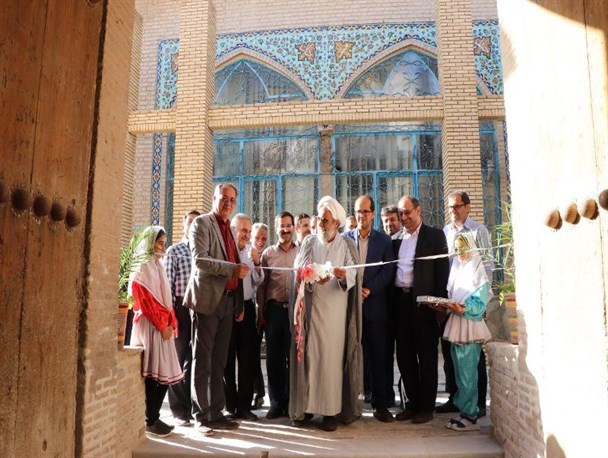 افتتاح نمایشگاه توانمندی های شهر نراق+تصویر