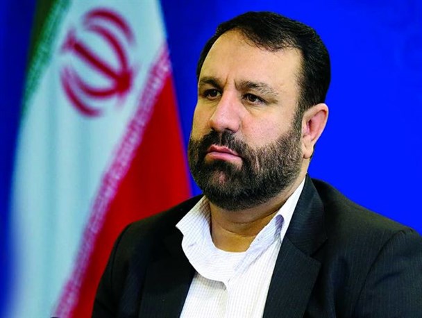 اجازه نمی دهیم عده ای دریا را شخم بزنند/ مقابله با صید ترال در راستای صیانت از حقوق عامه