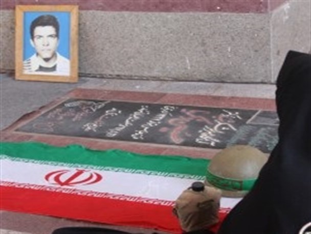 سالروز شهادت شهید نوروزی و هفت شهید عباس آباد دهشیخ در گلزار شهدا رفسنجان برگزار شد+عکس