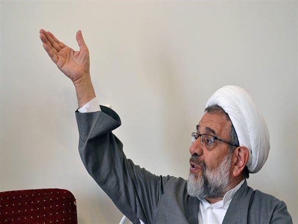 آخوندی نتوانست 8 کیلومتر اتوبان همت را به کرج وصل کند / خانم‌های نماینده 18 نفر بودند یکی از آنها را باد برد
