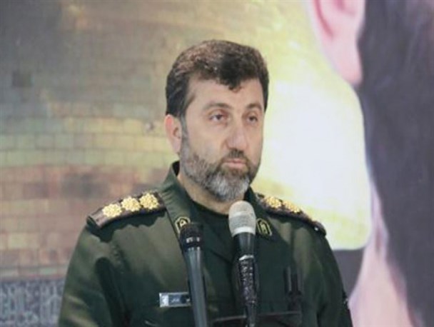دشمن با بهره گیری از فضای مجازی قصد دارد هویت را از جوان مسلمان بگیرد