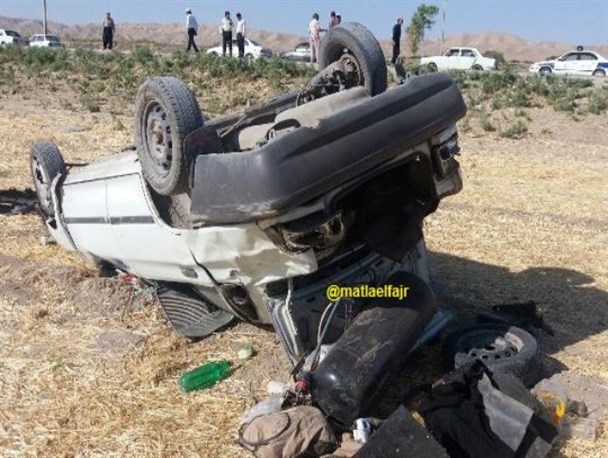 بی احتیاطی راننده پراید در گیلانغرب حادثه آفرید+ تصاویر