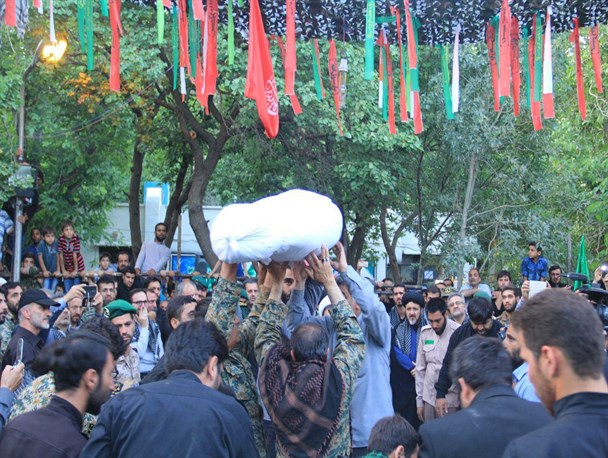 خاکسپاری شقایق‌های بی‌نشان کربلای 4 در اردوگاه ابوذر