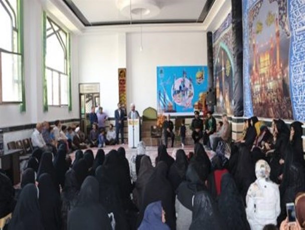 جشن دهه کرامت با حضور خدام رضوی در زیارتگاه حضرت عباس(ع) میاندوآب/ تصاویر