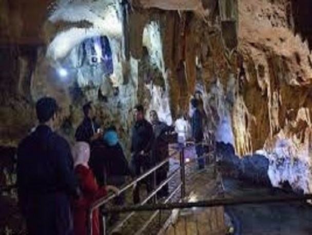 سفر به ۶۵ میلیون سال قبل در «قوری‌قلعه»، بزرگترین غار آبی آسیا