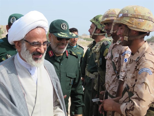 ابلاغ سلام امام خامنه ای به رزمندگان مستقر در جزایر خلیج فارس+تصاویر
