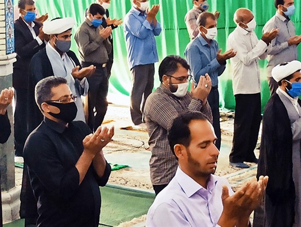 تصاویر/نماز عید قربان با رعایت پروتکل های بهداشتی در کرمان برگزار شد