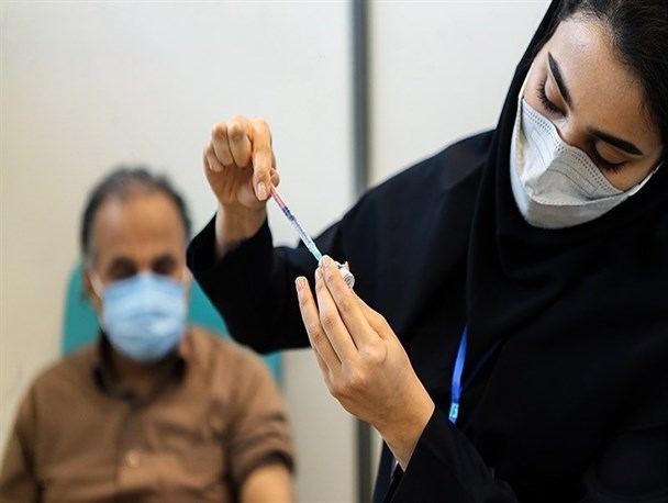 آغاز واکسیناسیون فرهنگیان در خراسان شمالی/ اختصاص ۳۷۵۰ دوز واکسن در مرحله نخست تزریق واکسن