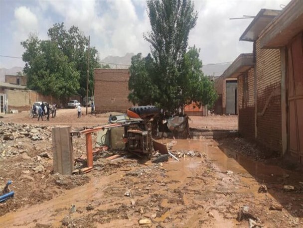 تامین تجهیزات برای امدادرسانی در مناطق سیل‌زده چهارمحال‌وبختیاری