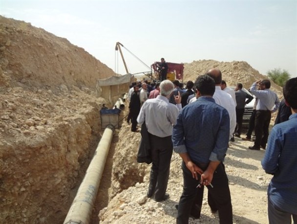 بازدید مدیر عامل آب و فاضلاب کشور از پروژه آبرسانی به شهر لیکک+تصاویر