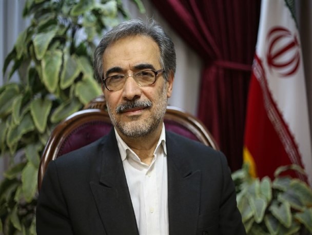 چالش‌های آموزش عالی را باید به سمت توسعه برد/ به دنبال راهکار اجرایی برای اقتصاد مقاومتی باشیم