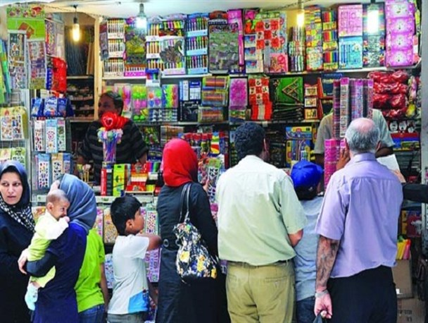 بلاتکلیفی دانش آموزان ایرانی با نوشت افزارهای غربی