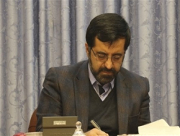 راه اندازی مجدد کارخانه نئوپان خلخال را با جدیت پیگیری می‌کنیم