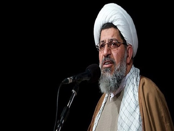 دشمن به دنبال از بین بردن ماهیت نهضت عاشورا است/ سیدالشهدا(ع) برای عزت و عظمت اسلام قیام کرد