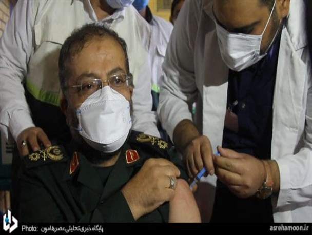 بازدید رئیس سازمان بسیج مستضعفین کشور از مرکز واکسیناسیون شهید بخته ای زاهدان