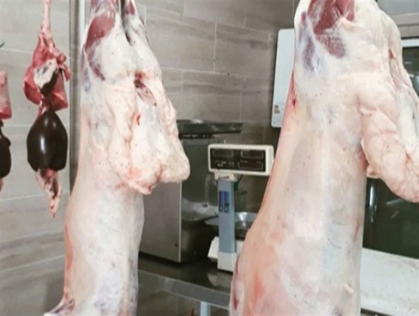 تعطیلی قصابی‌‌ها و کمبود گوشت در هرسین/ بهانه‌کردن قیمت گوشت برای فرار از اجرای یک دستورالعمل!!