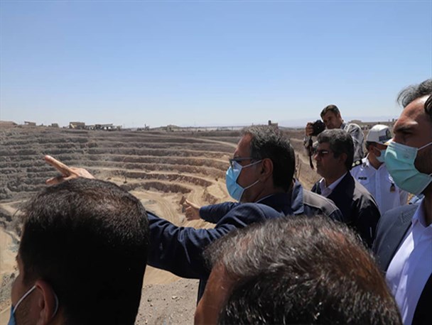 رئیس سازمان بازرسی از معدن سنگ آهن مرکزی بافق بازدید کرد/ قول مساعد نسبت به پیگیری درخواست‌ها در پایتخت