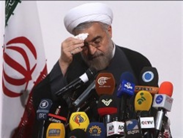 آیا دولتی که برای براندازی نظام دلار هزینه کرده باید با لبخند گفتگو کرد