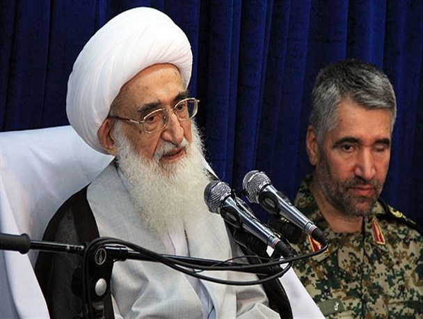 آیت‌الله نوری همدانی: ادامه اجرای برنامه صلح‌آمیز هسته‌ای را واجب می‌دانیم