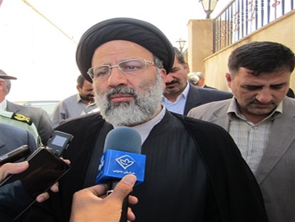 مسئولان کشوری دست مسئولان استانی را برای هزینه در استان باز گذارند