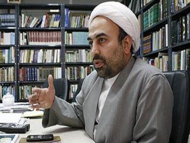 جوان انقلابی موضع فعال با تکیه بر مبانی دینی دارد/باید با استفاده از تکنولوژی جدید با دنیا حرف بزنیم